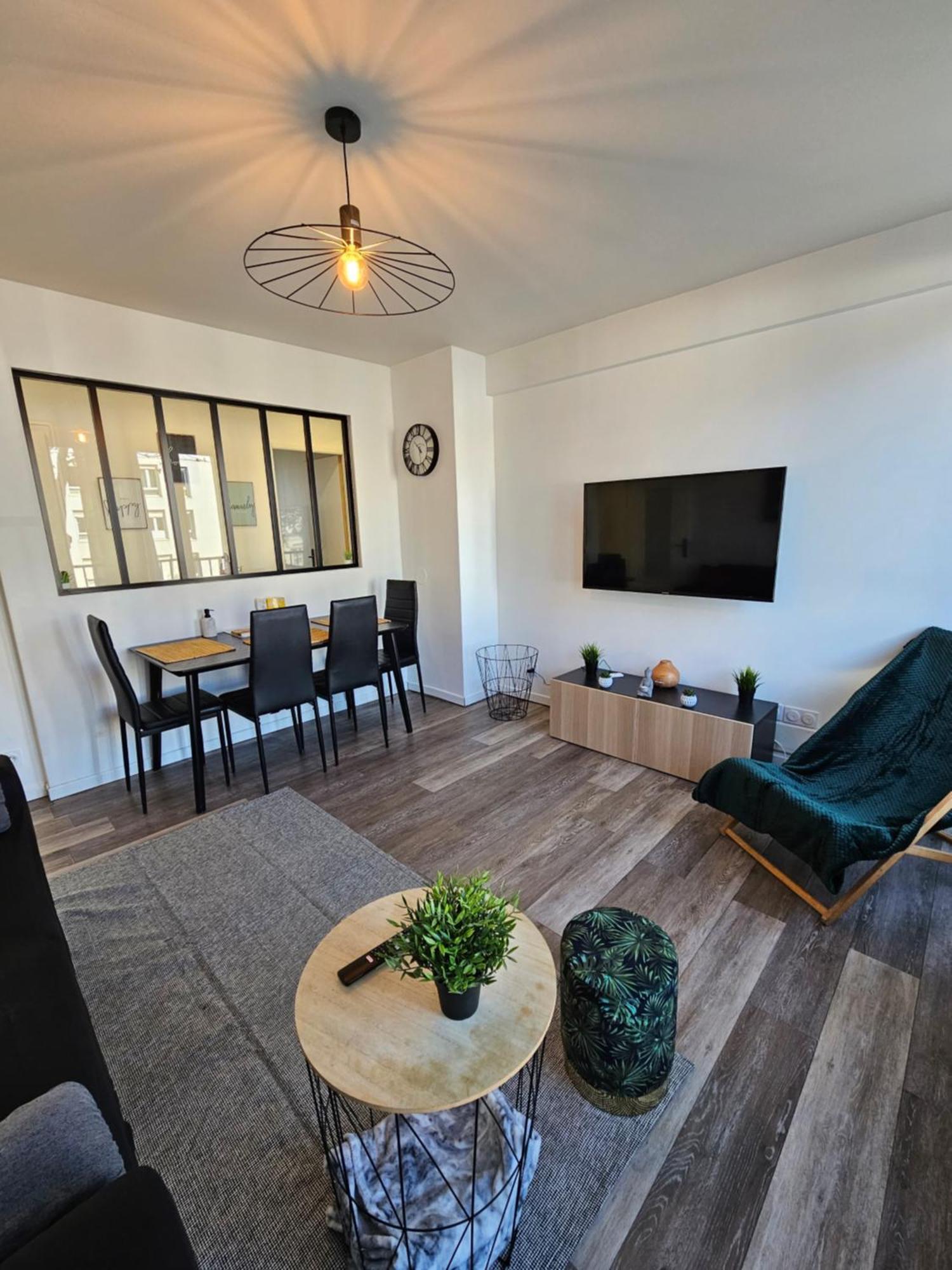Charmant & Spacieux 3 Chambres - Mm Apartment - Lyon Grand Parilly Vénissieux Extérieur photo