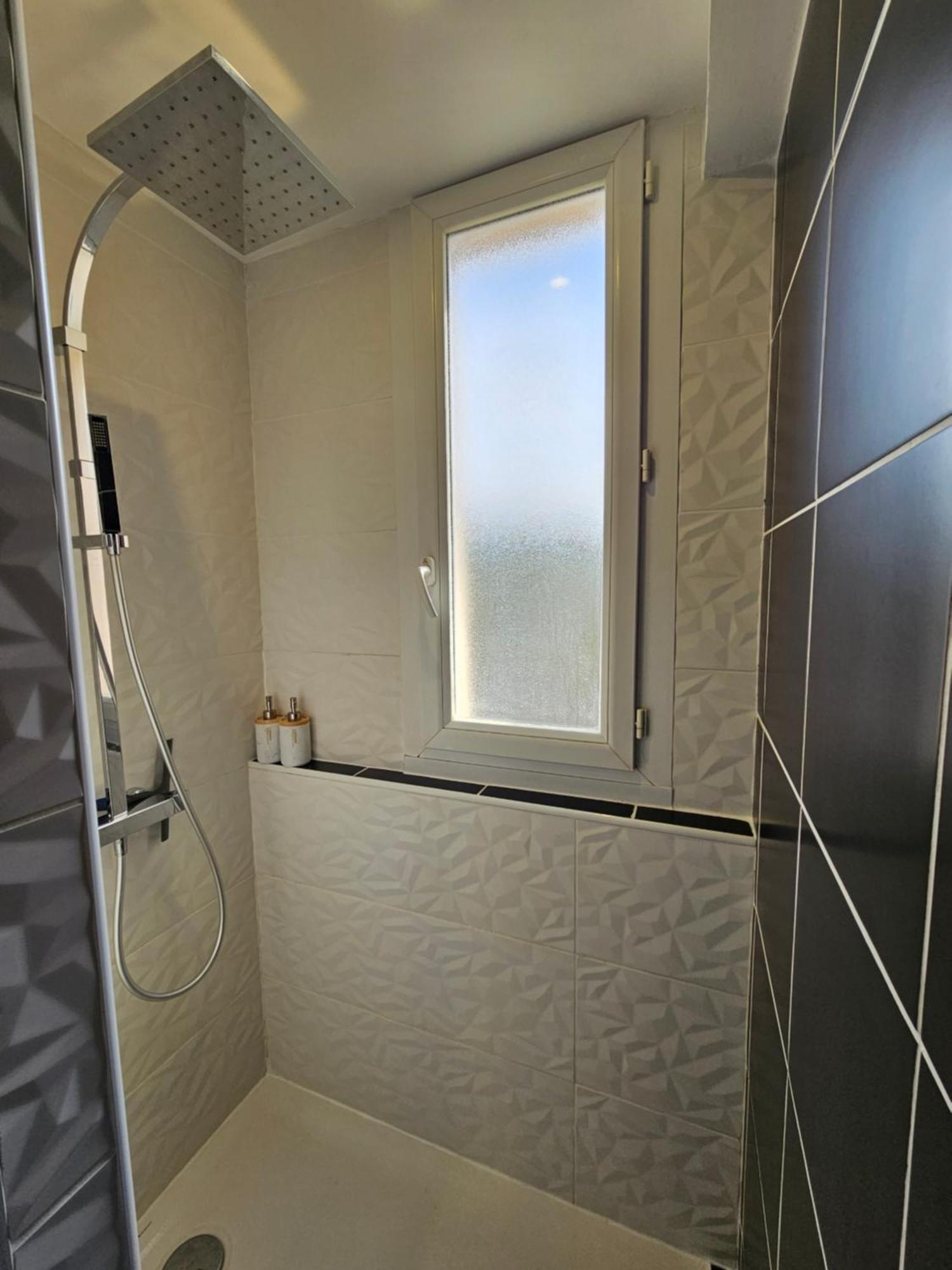 Charmant & Spacieux 3 Chambres - Mm Apartment - Lyon Grand Parilly Vénissieux Extérieur photo